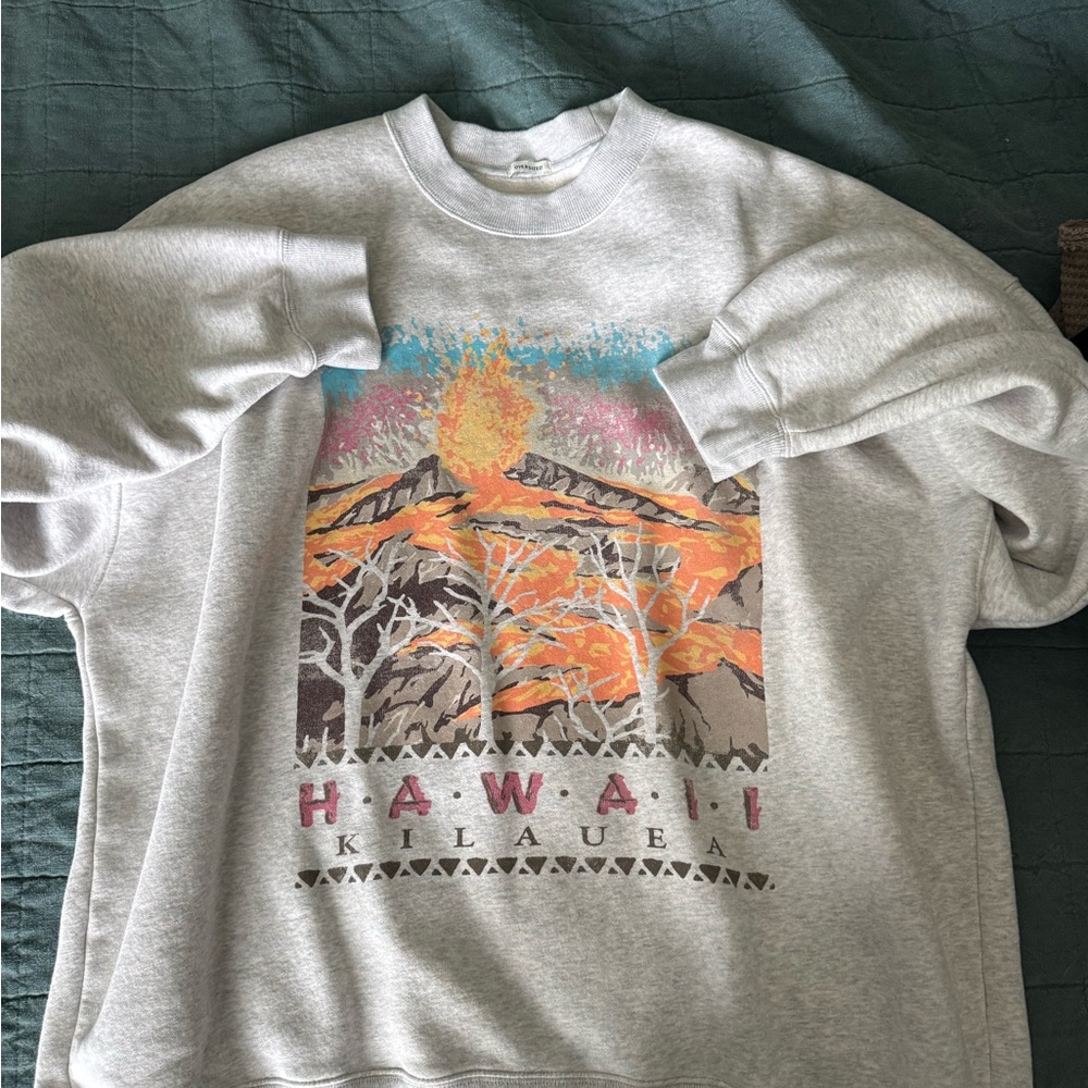 Abercrombie & Fitch Graphic Crew Sweatshirt